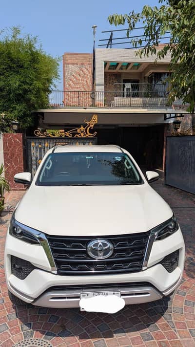 Toyota Fortuner V2.7 2021 for Sale