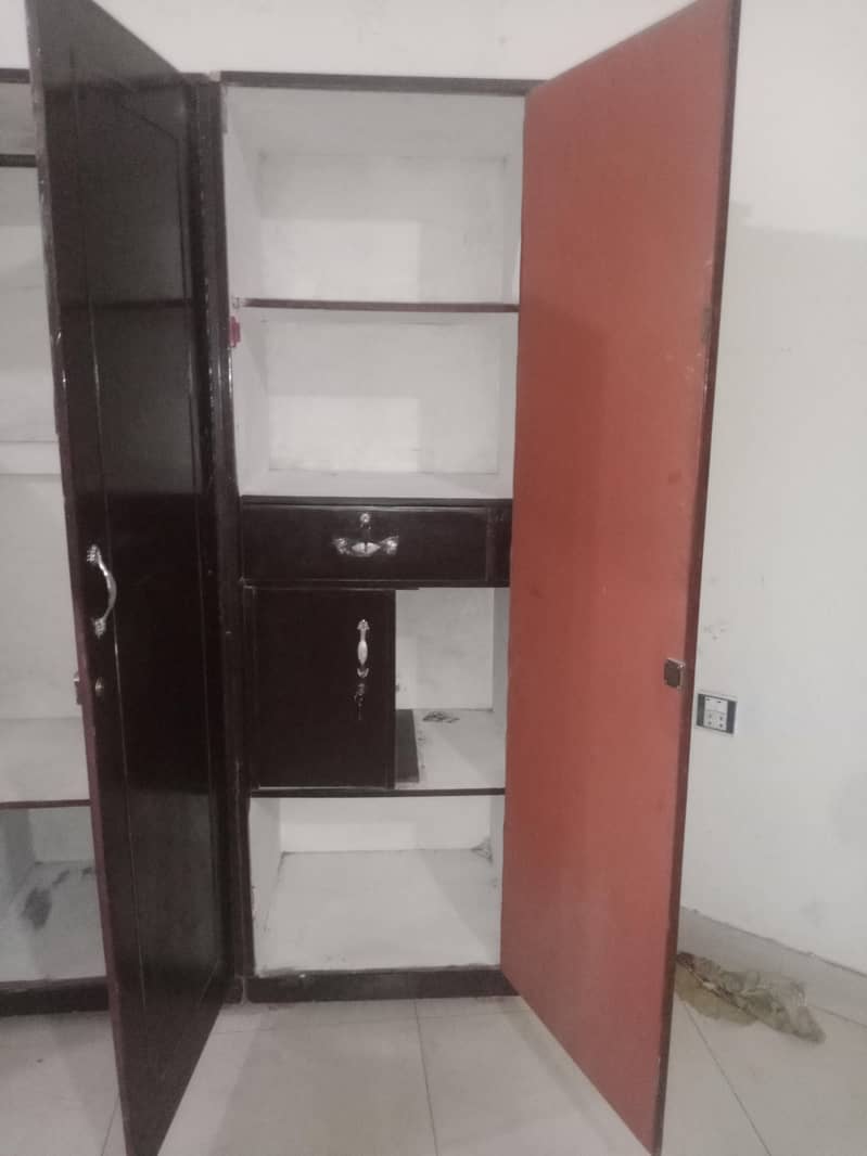 wardrobe 5