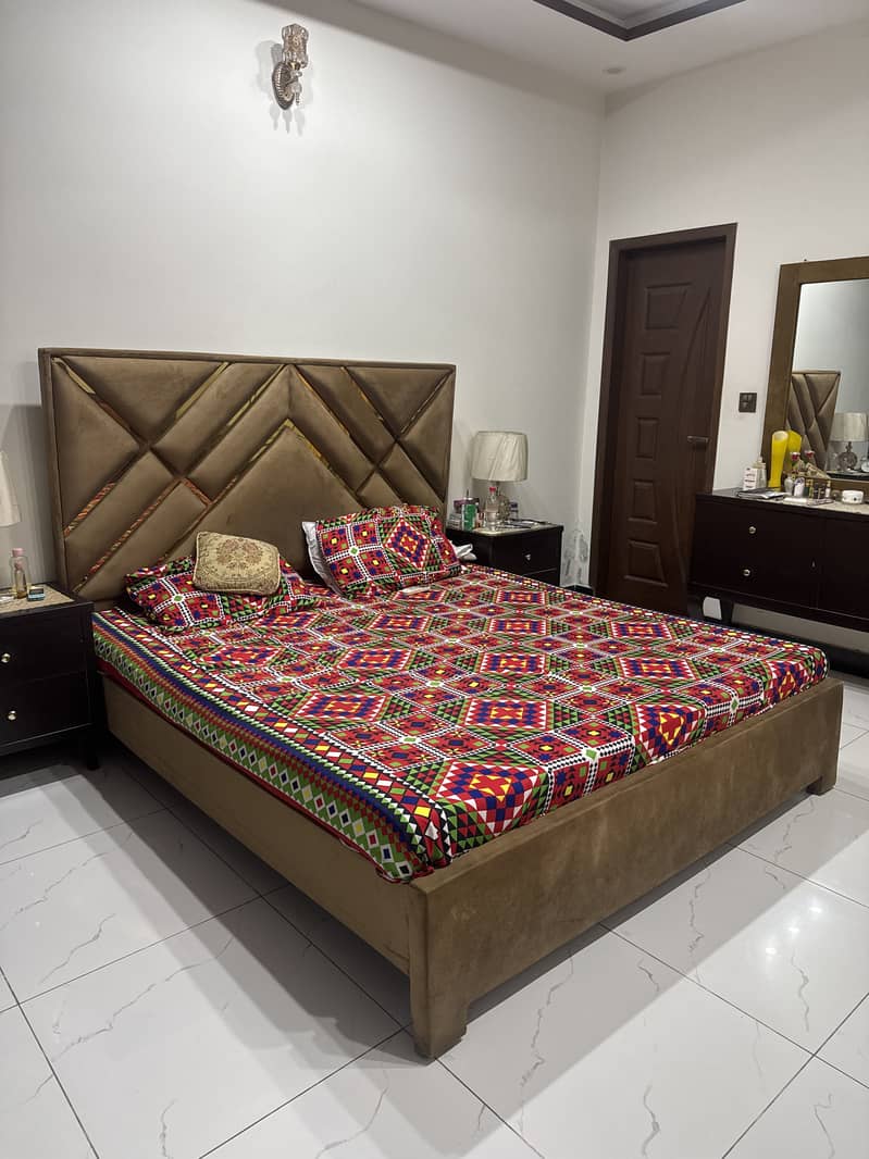 Bed set / Luxury bed / Wooden bed / Double bed / King size bed / bed 1
