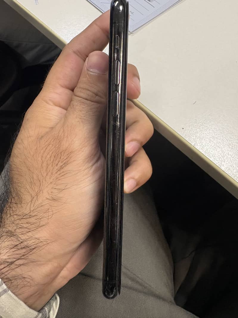Apple iPhone X 6