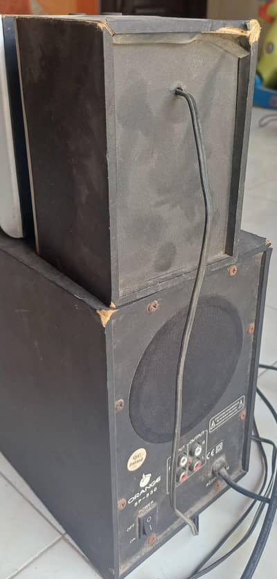 speakers  good working condition