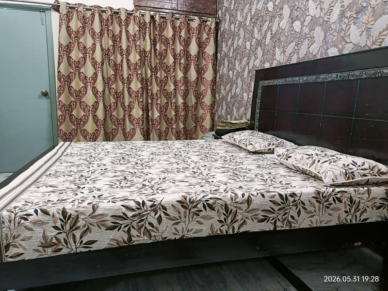 Double bed with side tables 1