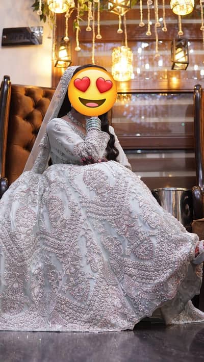 Bridal Maxi Medium Size urgent Sell