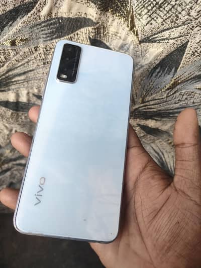 Vivo y20