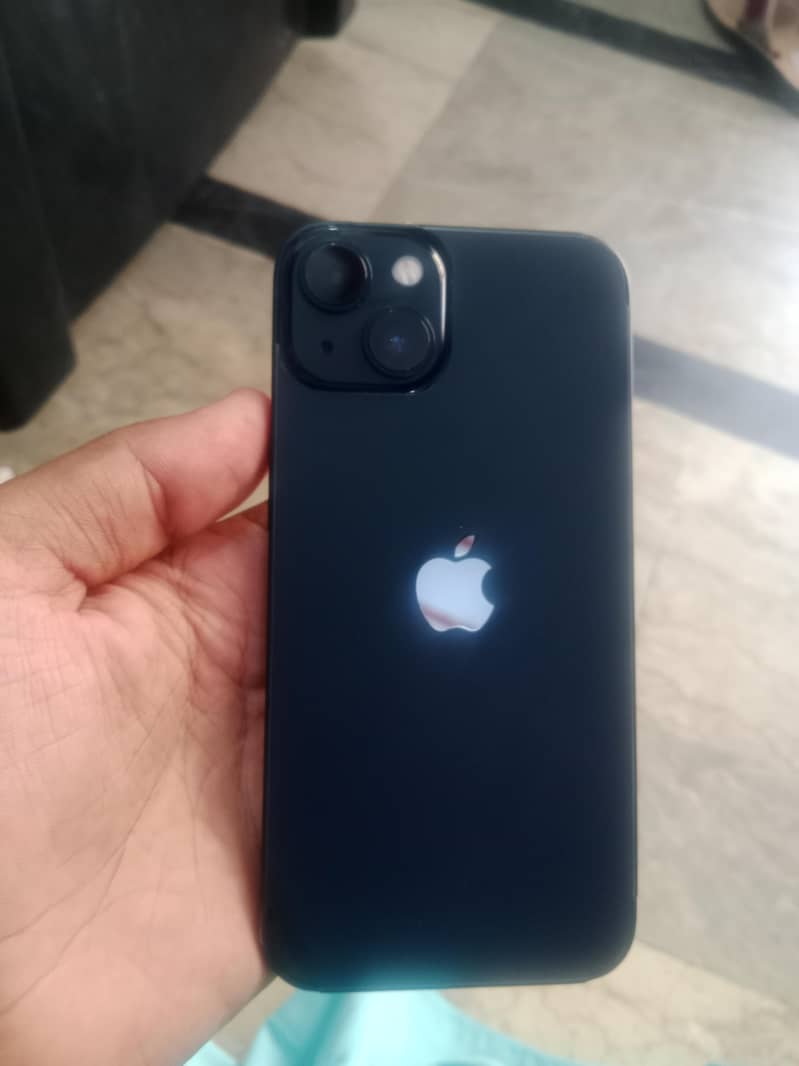 Apple iPhone 13 0