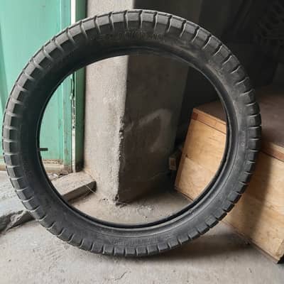 Rear tube tyre for yamaha ybr 90/90/18