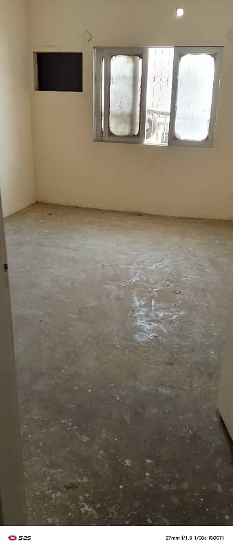 Gulshan-E-Iqbal - Block 10-A House For Rent Sized 120 Square Yards