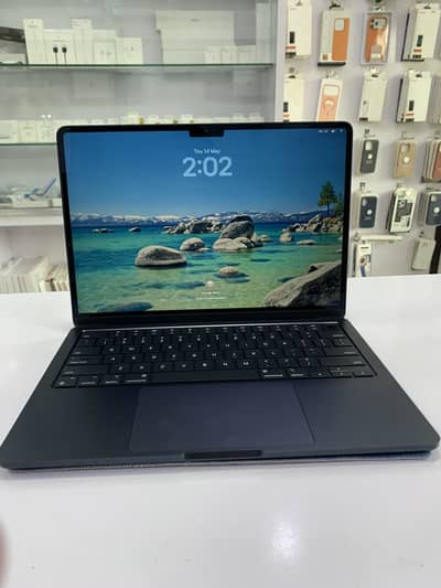 Mac book Air M2 chip 16/1T  11 months warranty
