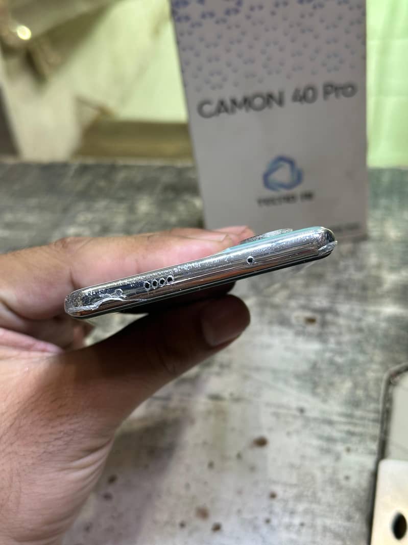 Tecno CAMON 40 Pro 3