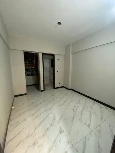 main blouch colony barge 1150 feet 5 rooms 3 baths. first floor big parking