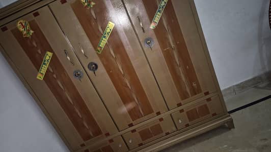 Almirah For Sale
