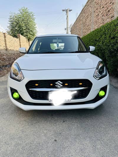 Suzuki Swift GLX 2023