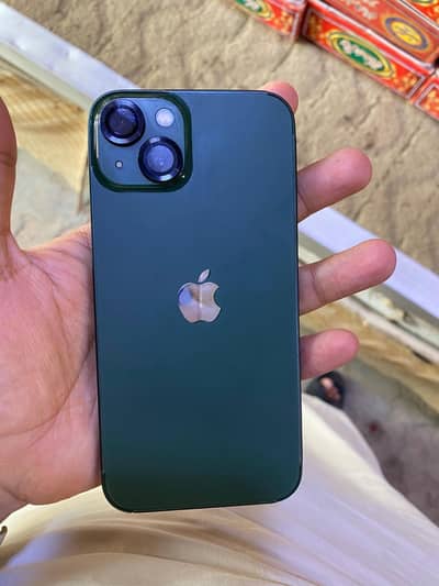 Apple iPhone 13