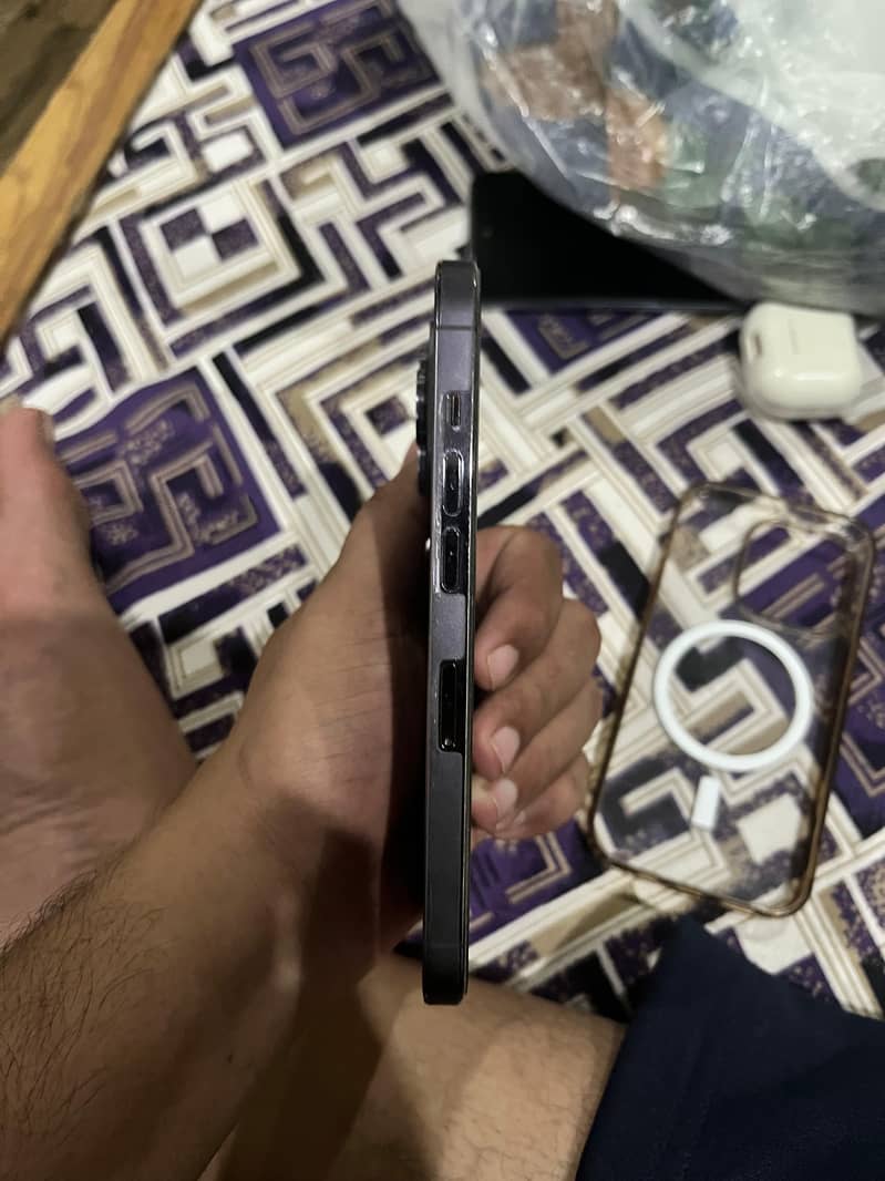 Apple iPhone 14 Pro 3