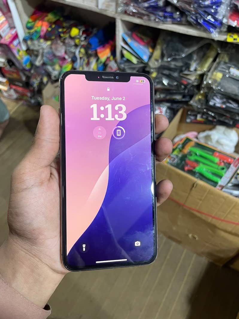Apple iPhone Xmax 1