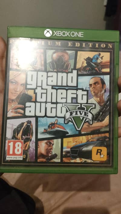 Xbox one disc games gta 5 premium edition, wwe 2k20, gears of war