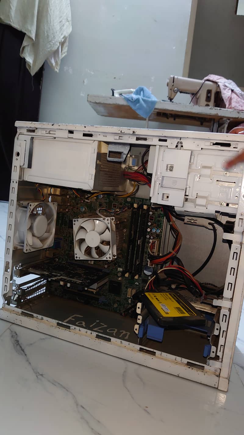 Computer &LCD 4
