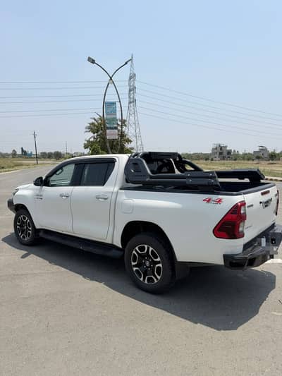 Toyota Hilux 2021 Revo V Automatic 2.8 Diesel 4x4