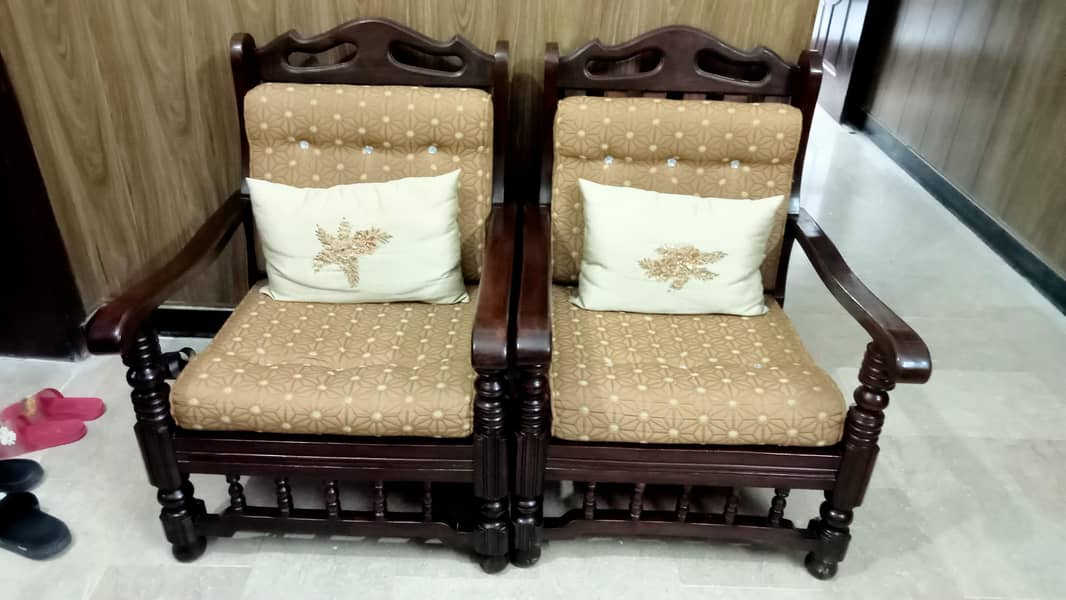 2 set 5 seater sofas 1