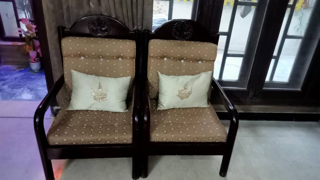 2 set 5 seater sofas 2