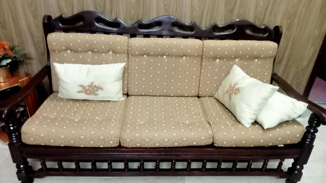 2 set 5 seater sofas 3