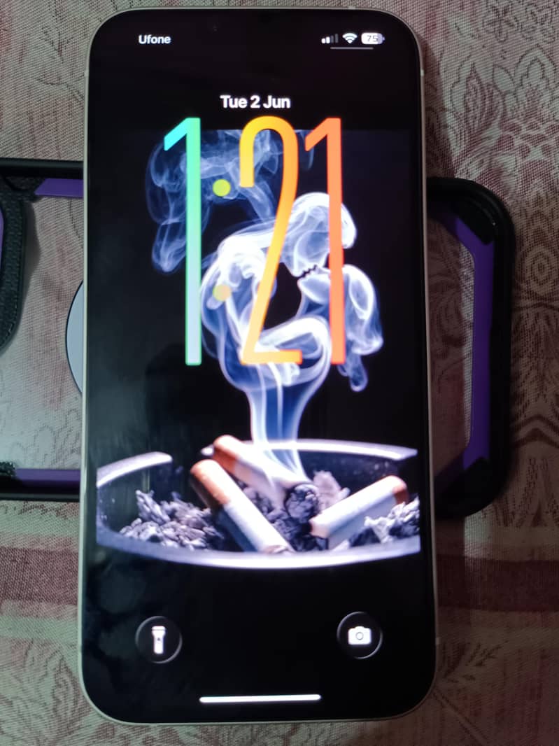 Apple iPhone 14 plus 0