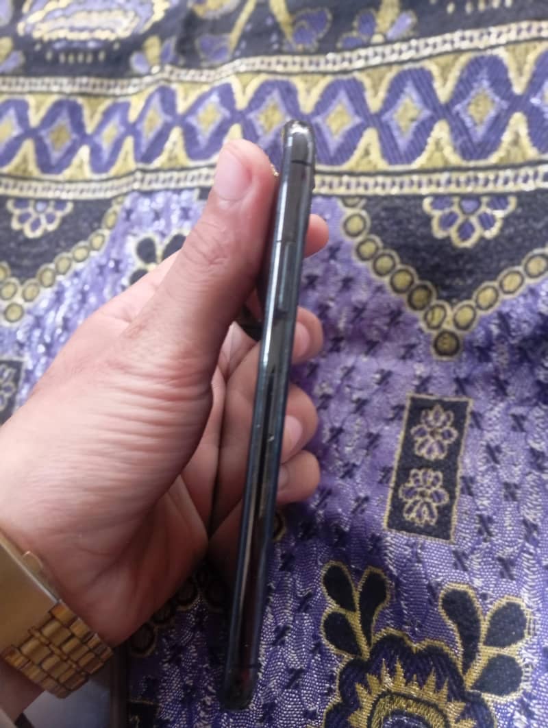 Apple iPhone X 1