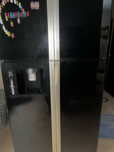 Hitachi fridge for sell