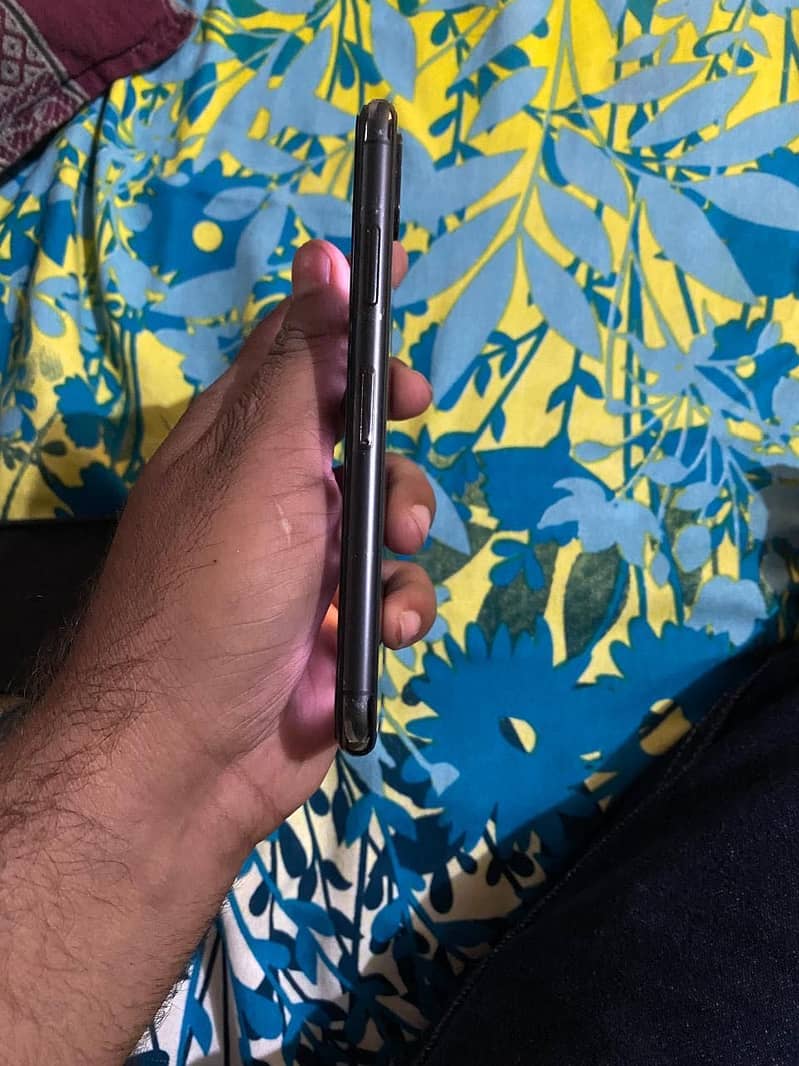 Apple iPhone X 1