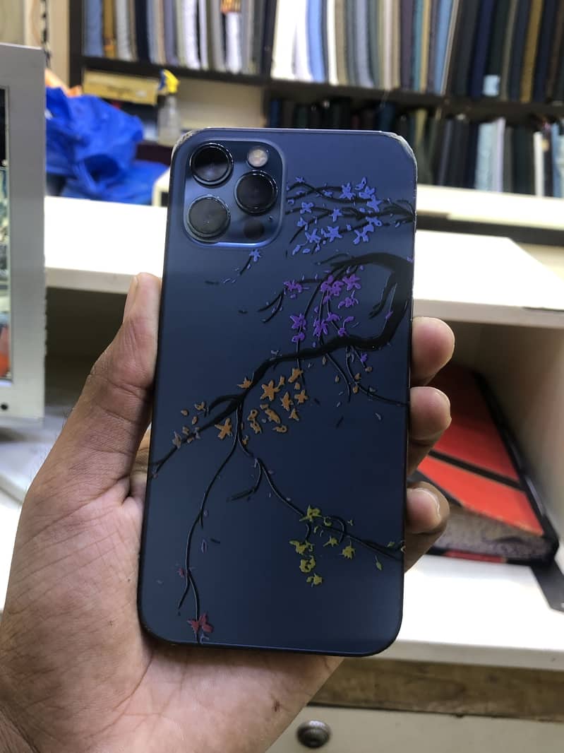 Apple iPhone 12 Pro 2