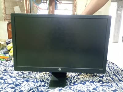 24 inches LED