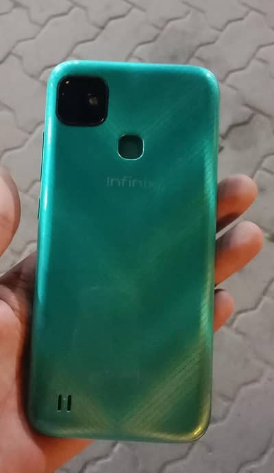 Infinix Smart 4 hd (2/32) mobile use ma bilkul ok ha koi masla ni ha