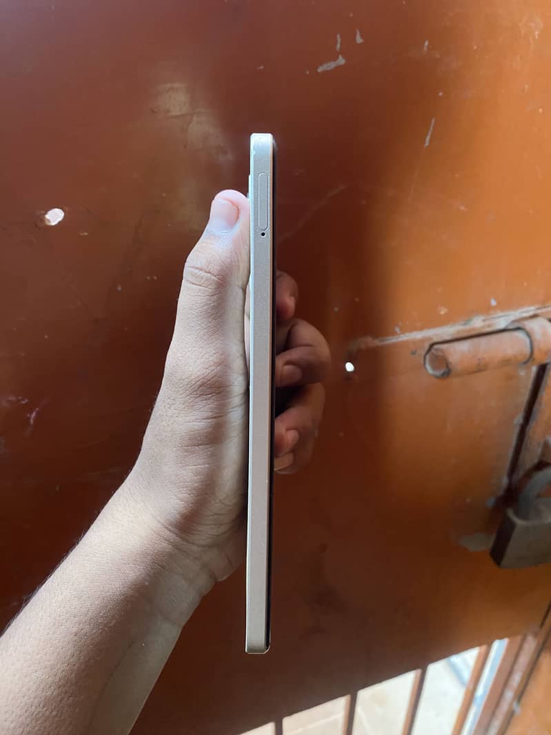 Realme C53 1