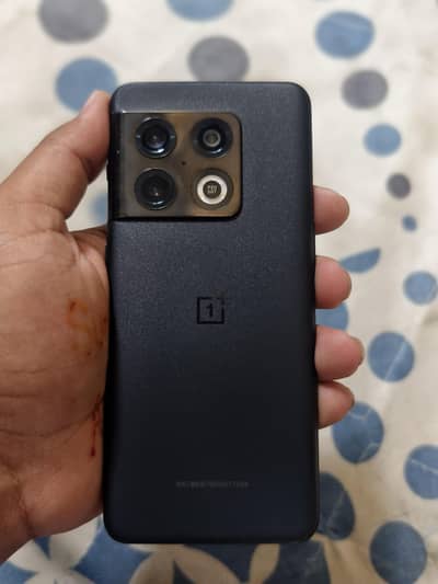 One Plus 10 Pro