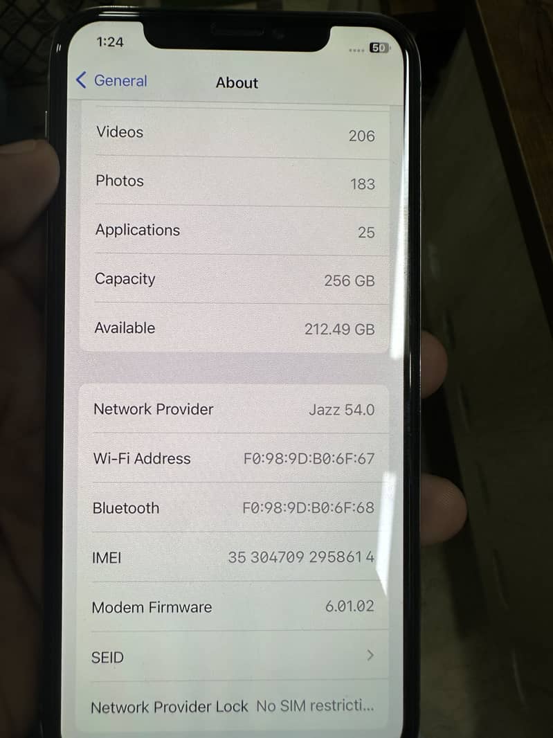 Apple iPhone X 4