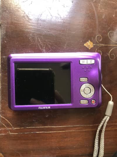 fujifilm jx700 16 MP digicam in trendy purple