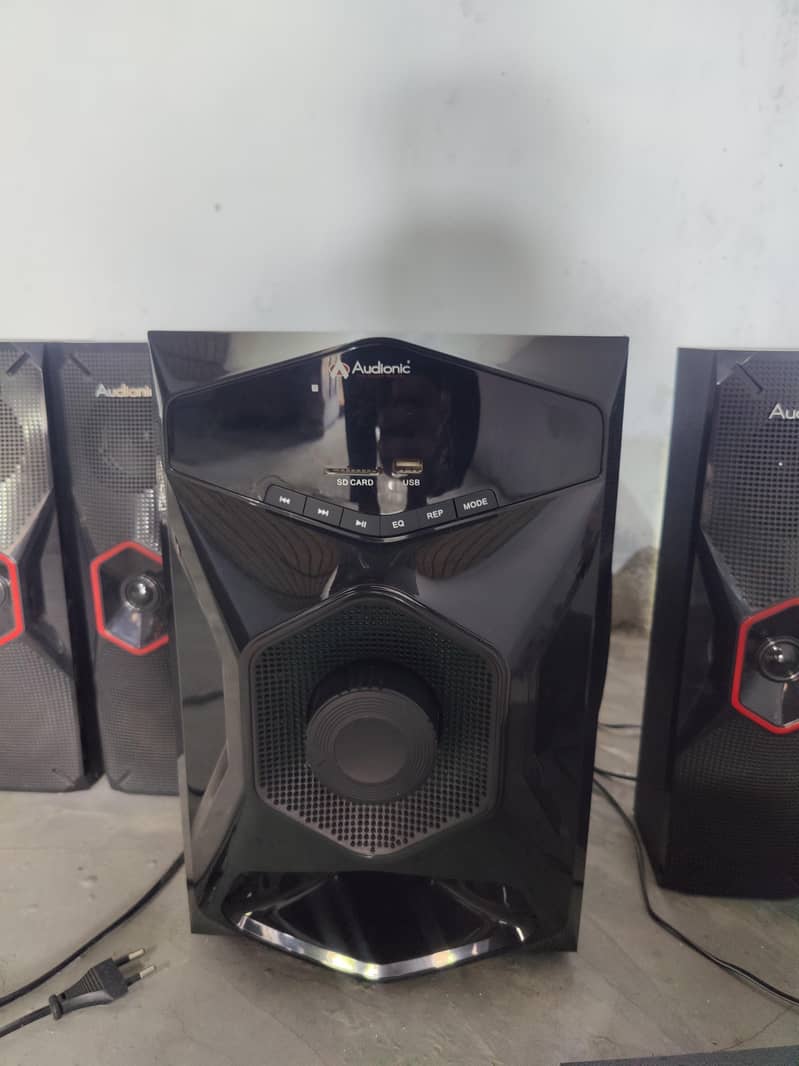 audionic model name pace 8 9