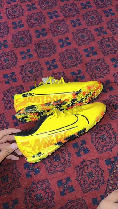 Nike gripper