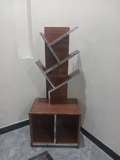 Tree bookshelf