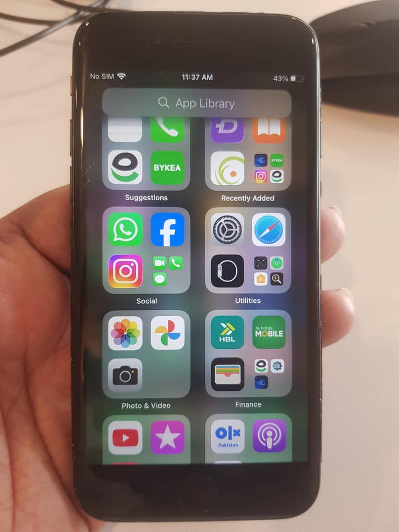Apple iPhone 7 0