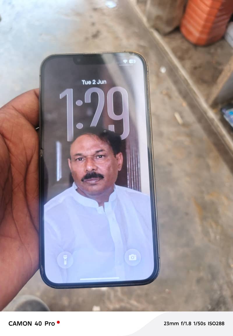 Apple iPhone 13 Pro 2