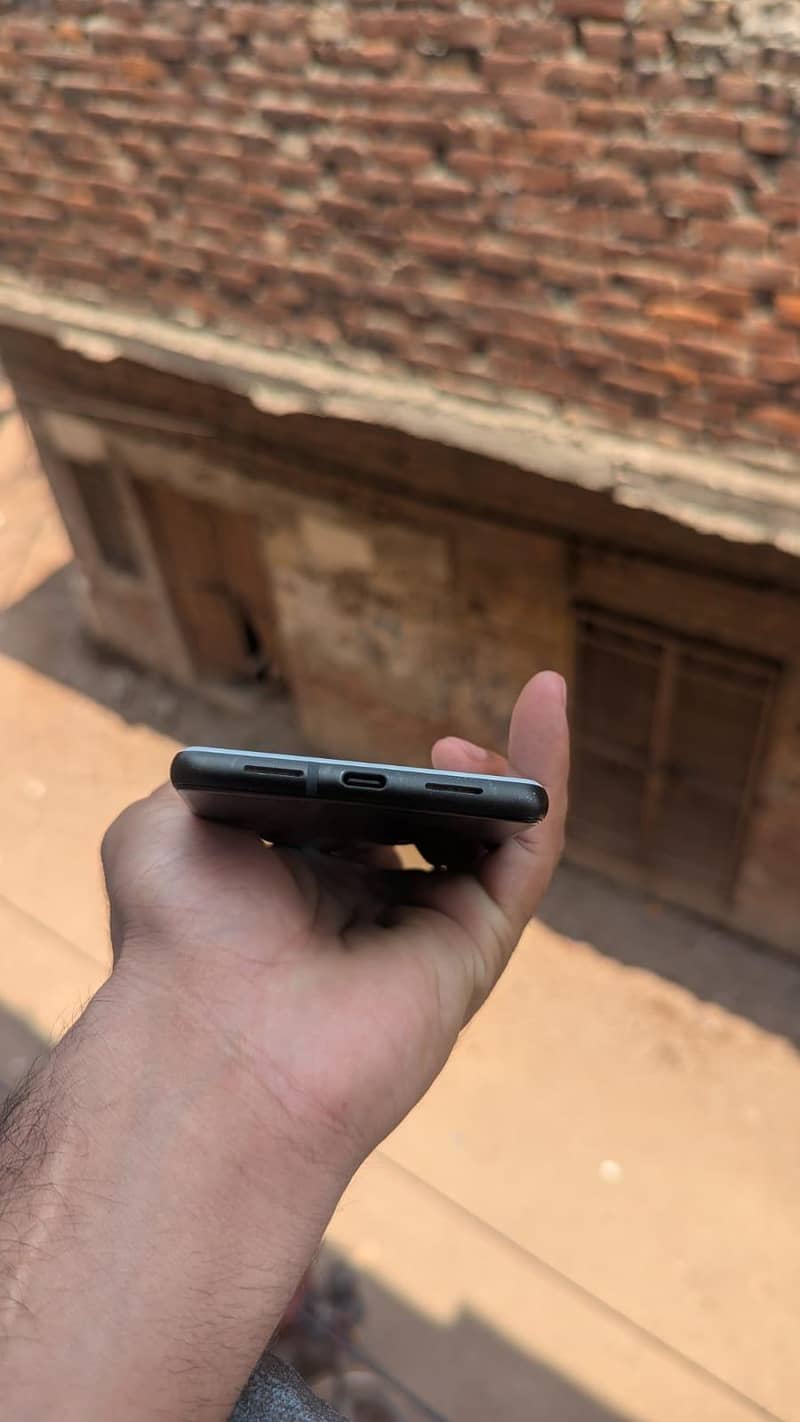 Google Pixel 6 5