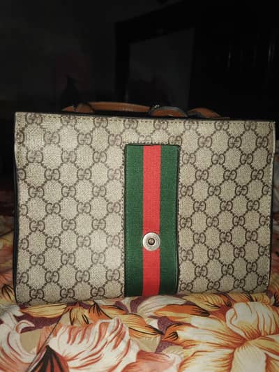 GUCCI