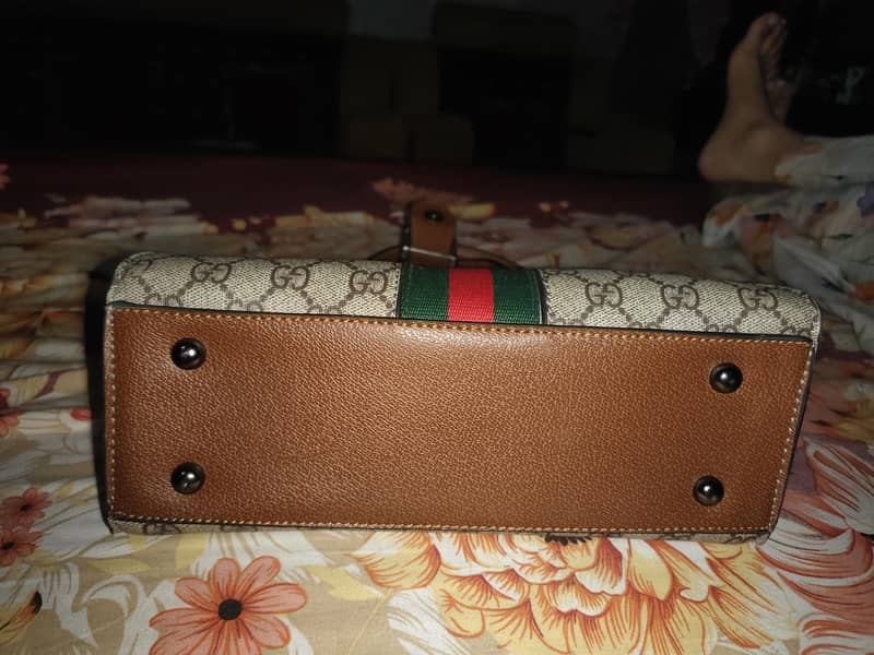 GUCCI 2
