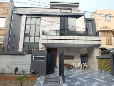 10 Marla Brand New Luxury House for Sale in Wapda Town Phase 1 Hot Location