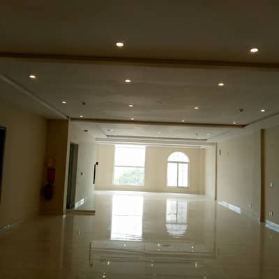 08 MARLA COMMERCIAL BUILDING MAIN BOULEVARD PHASE 06
