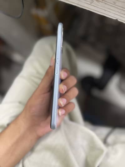 Vivo y21