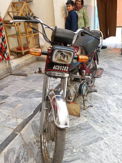 bhut achu ha engine 70cc ha or completely achai ha