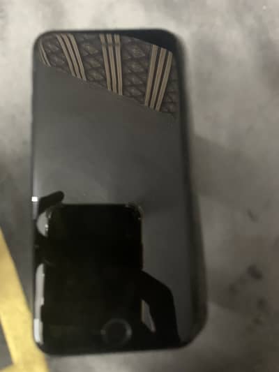 Apple iPhone SE 3gen 10/10 condition Apple warranty’ me ha phone 64 Gb
