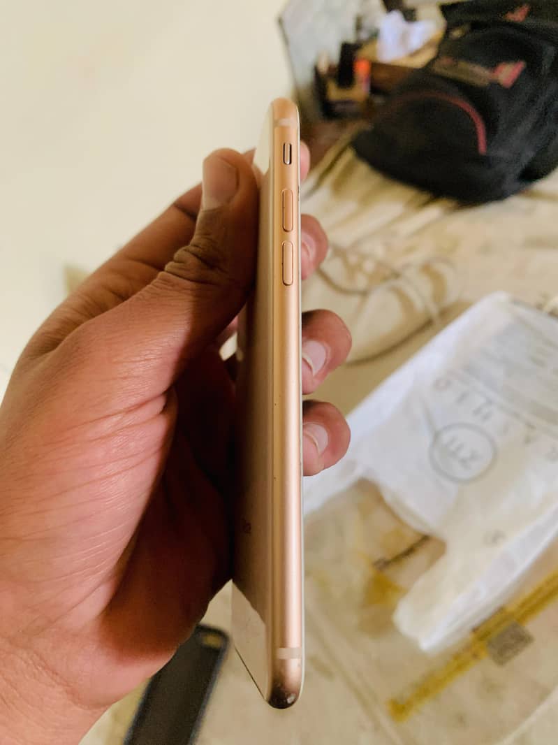 Apple iPhone 8 9
